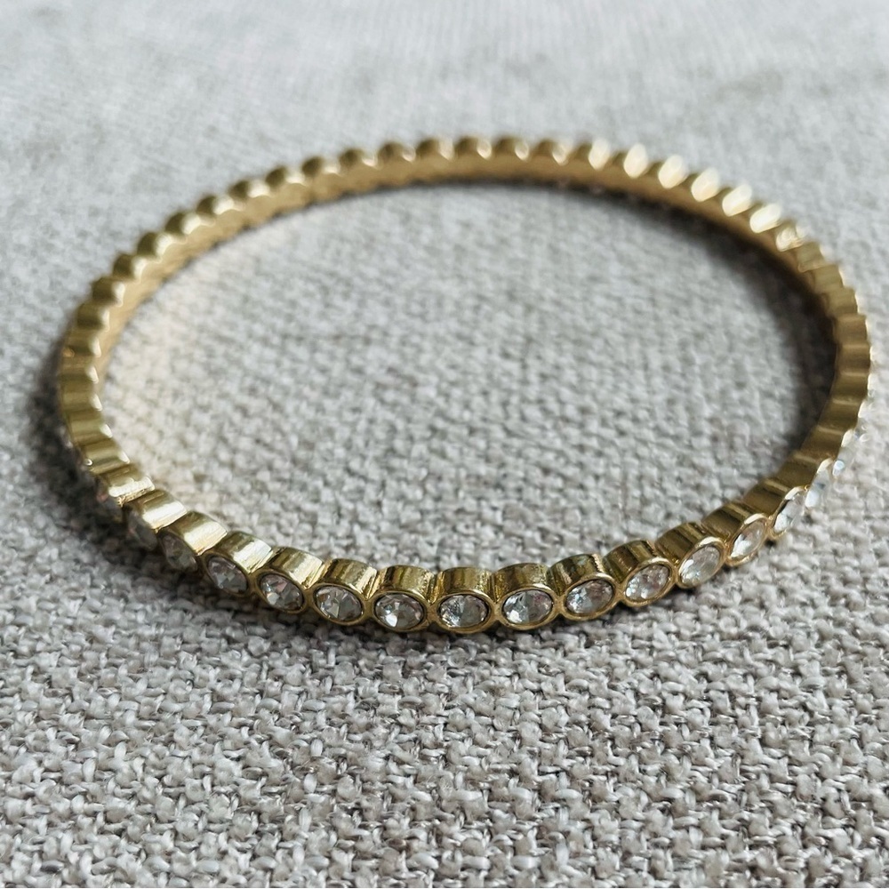 Graziano Set of 2 Gold Tone Bangle Bracelets Clear Bezel Set Rhinestones Vintage - Picture 2 of 8